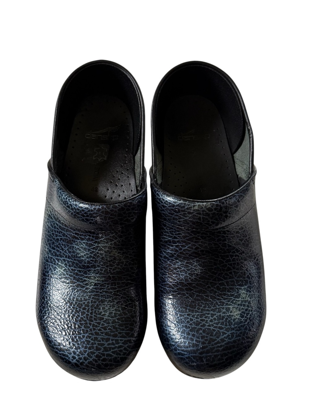 Dansko Women’s Pewter Textured Patent Leather Clog Shoe U.S Size 11.5 (42)